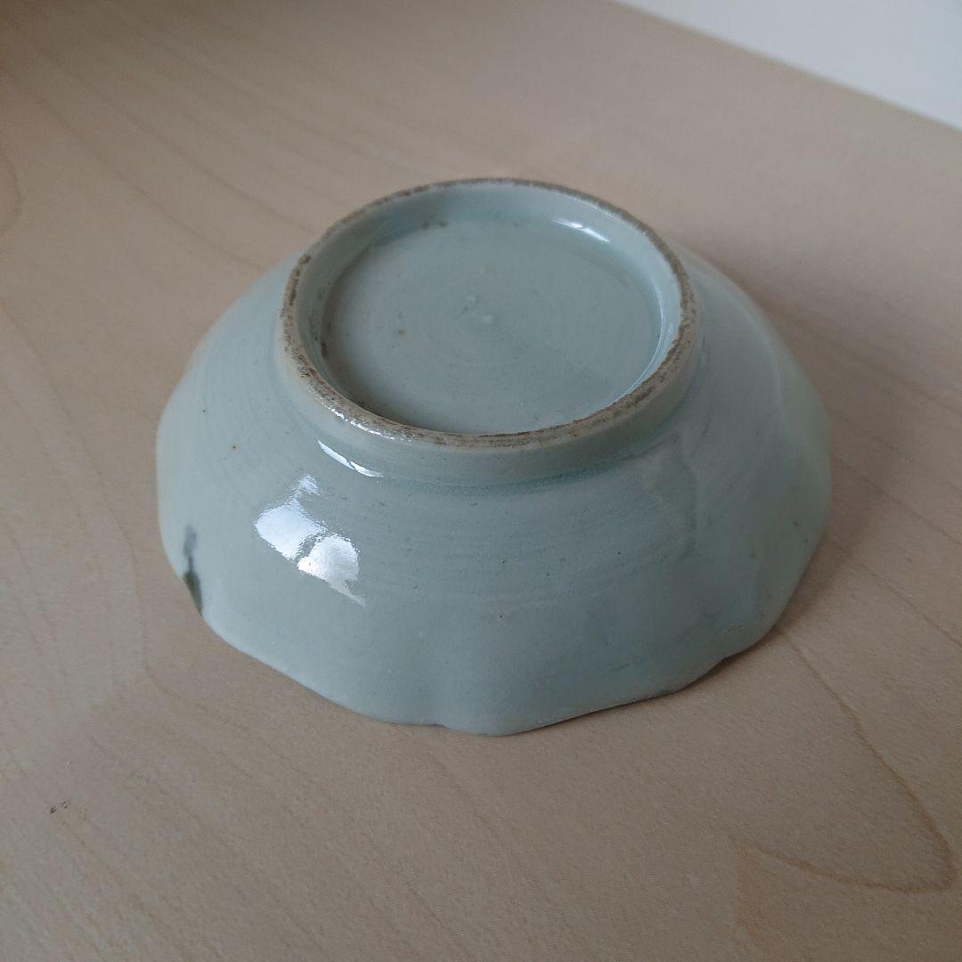 切込焼　輪花皿　染付山水図