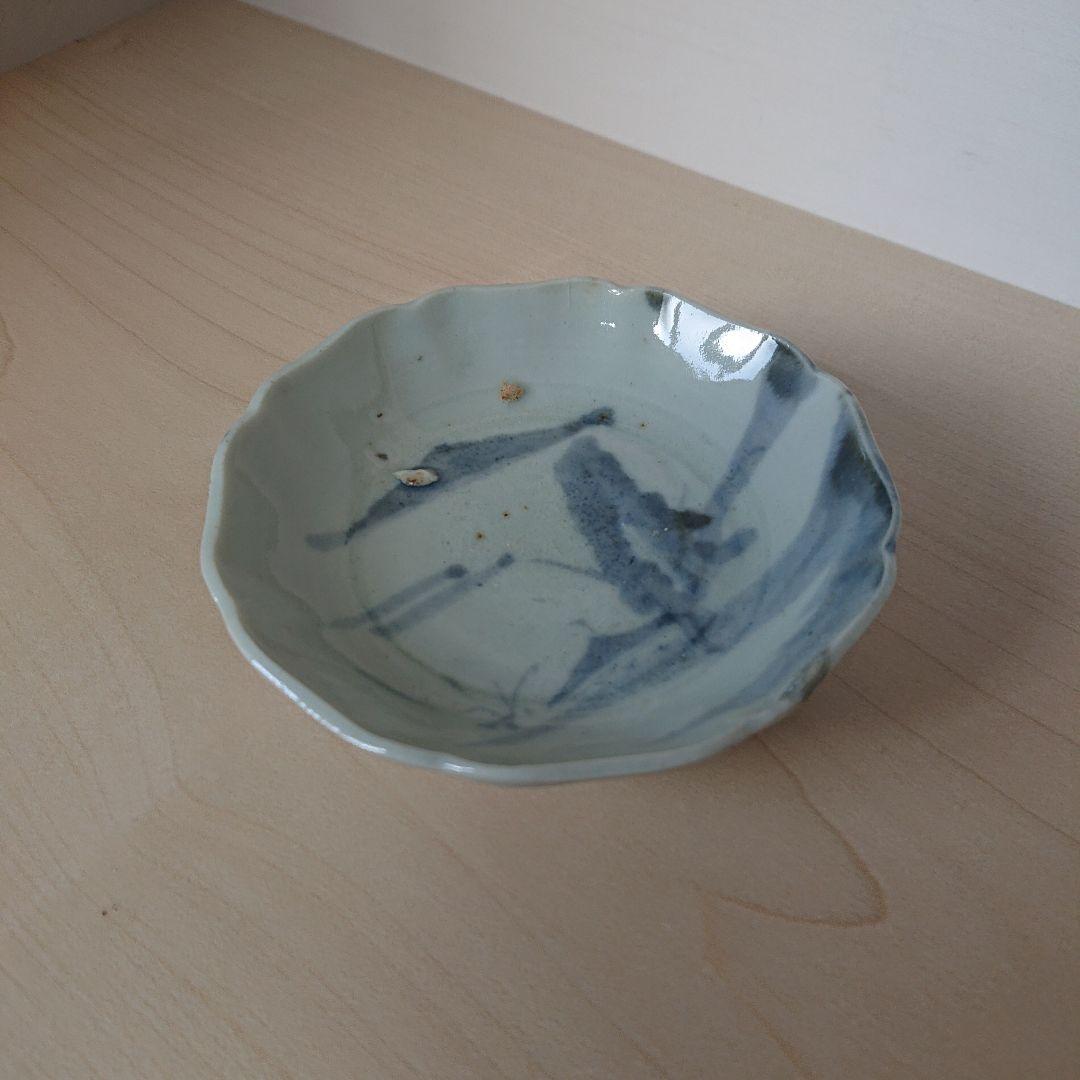 切込焼　輪花皿　染付山水図