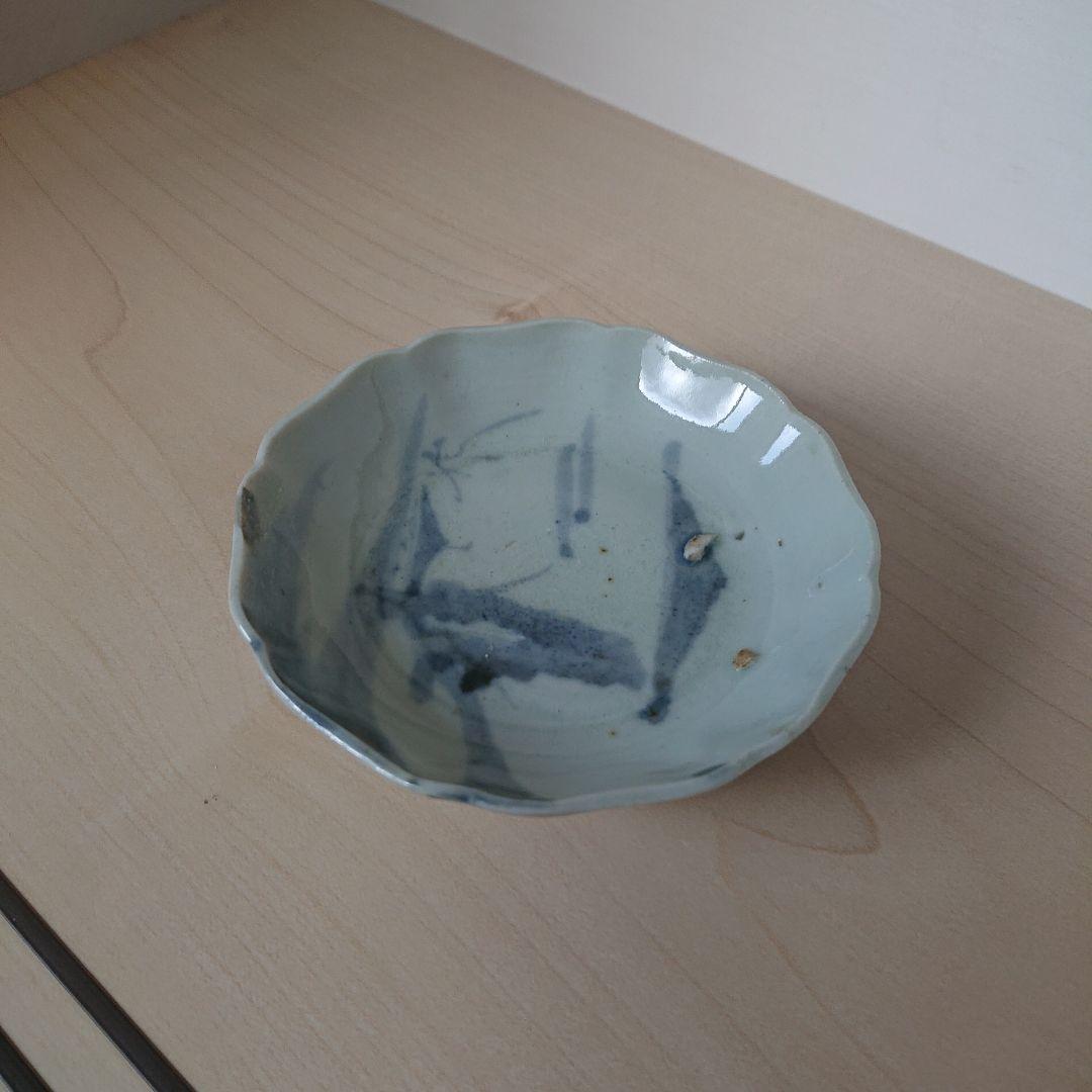 切込焼　輪花皿　染付山水図