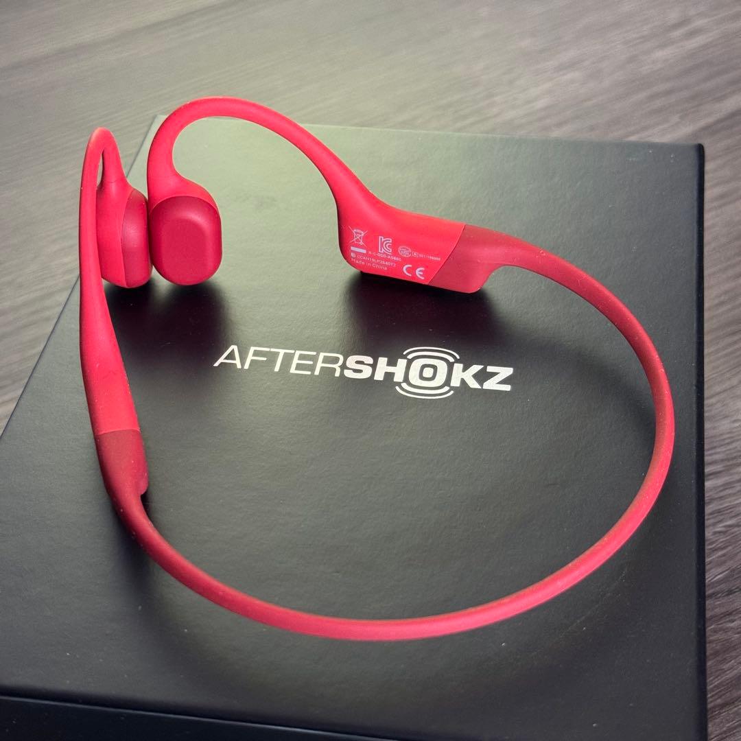 AFTERSHOKZ AEROPEX 骨伝導イヤホン Solar Red