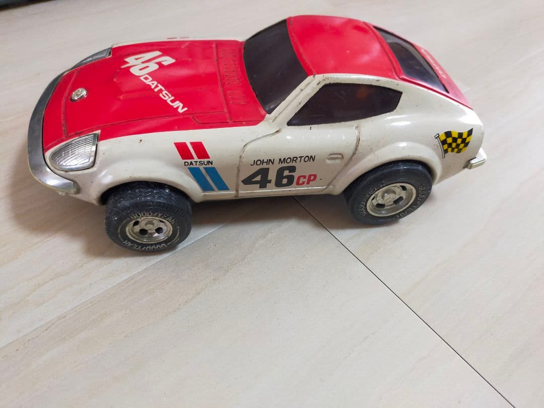 ブリキおもちゃ