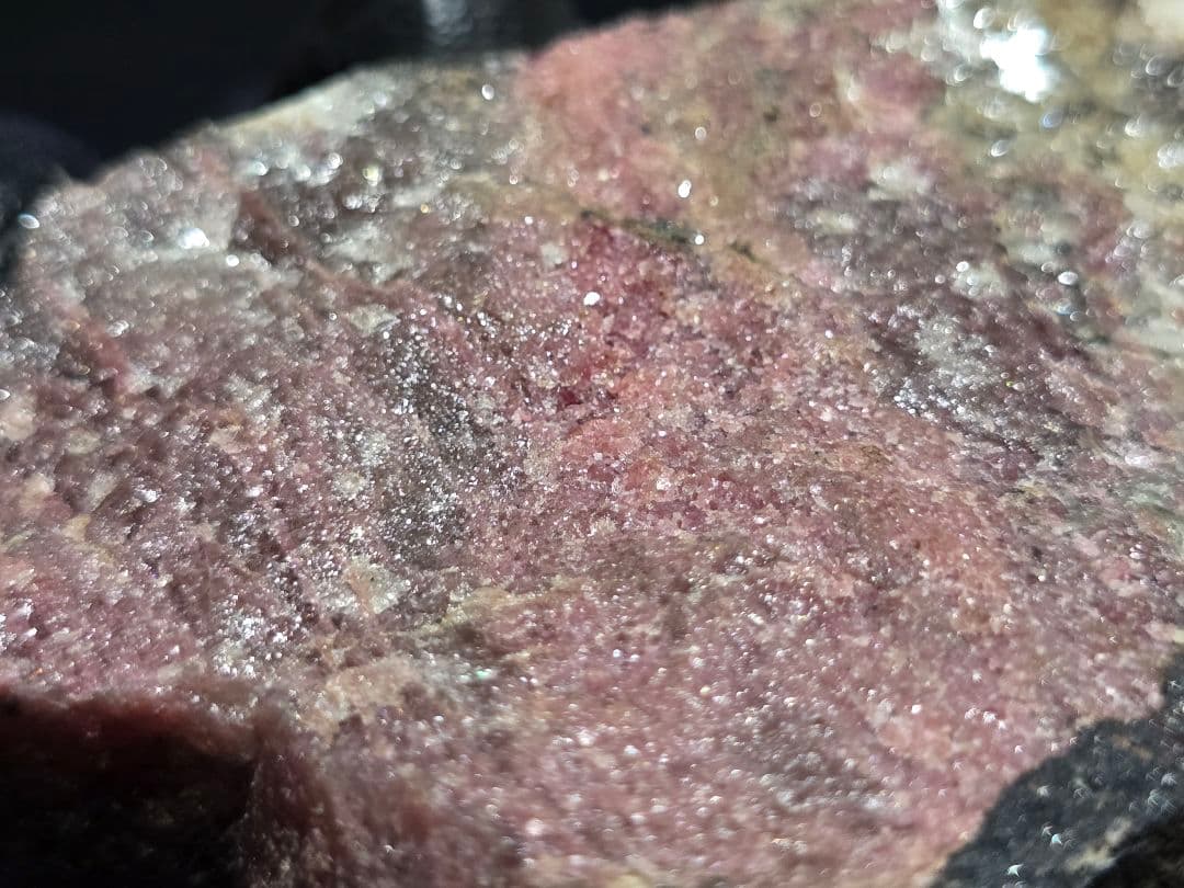 田口鉱山産 ロードクロサイト 菱マンガン鉱/ ロードナイト 薔薇輝石 自己採集