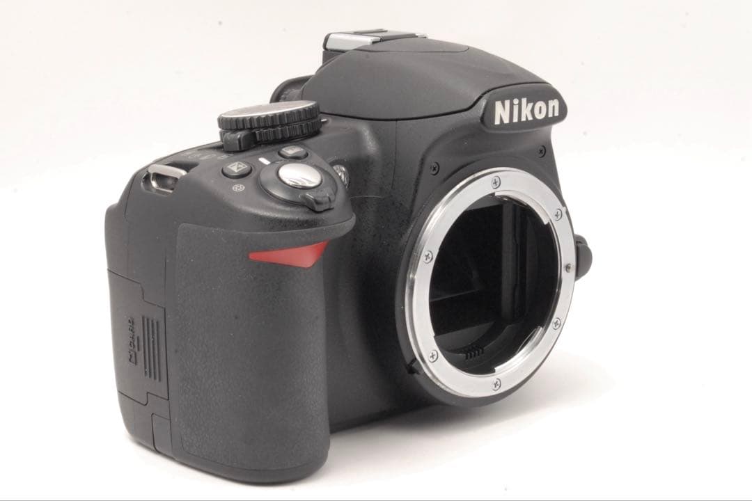 ✨極美品✨Nikon D3100 スマホ転送 初心者おすすめ 新品級のショット数