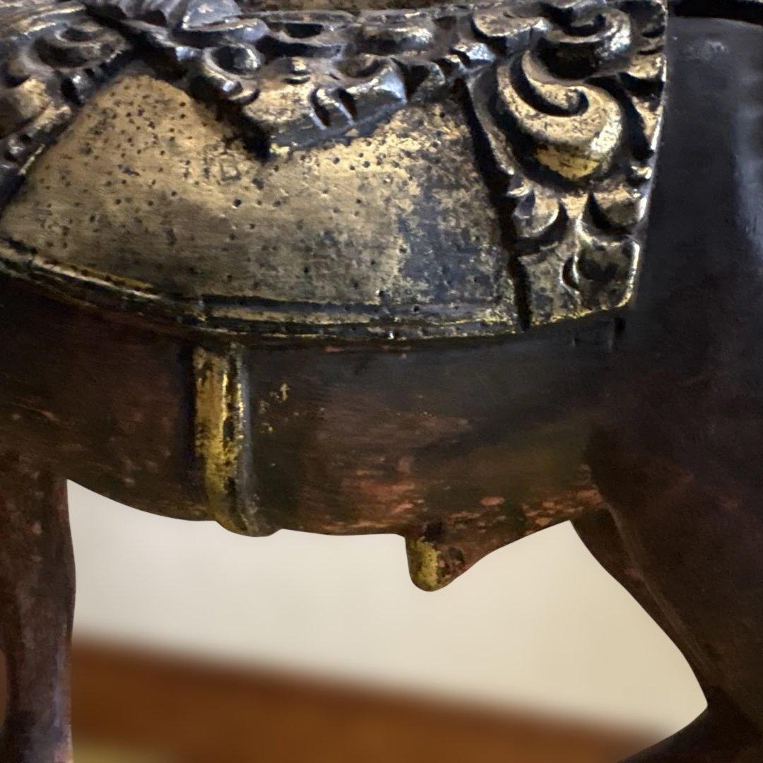 馬の彫刻 アンティーク　置物　オブジェ