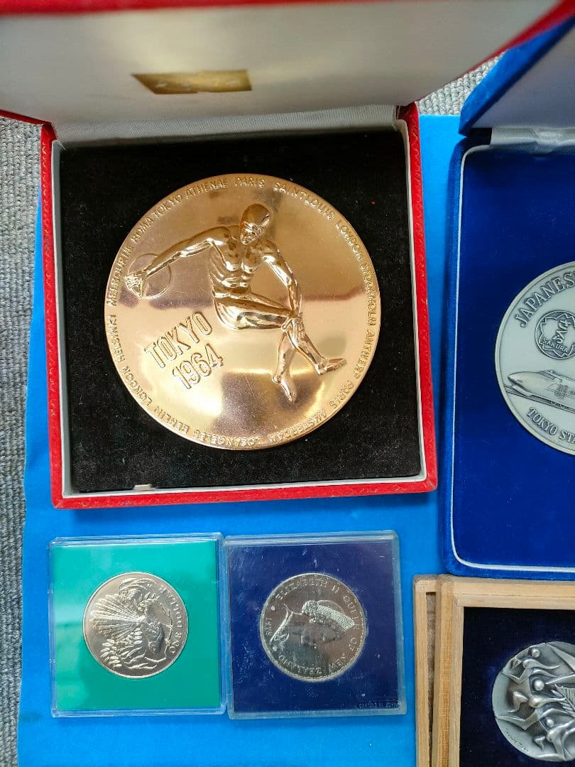 004 遺品整理品　メダル色々まとめ