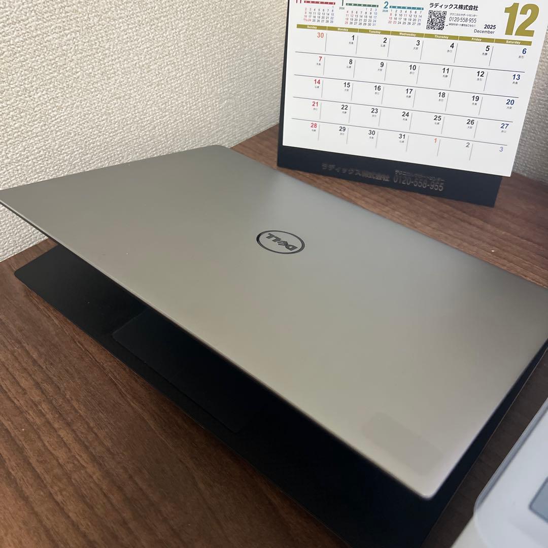 虎*猫様 DELL XPS シルバー ノートPC