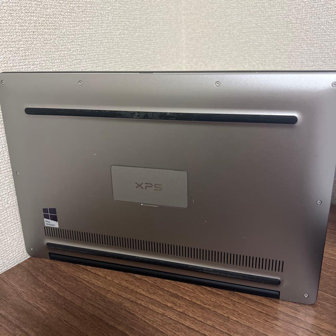 虎*猫様 DELL XPS シルバー ノートPC