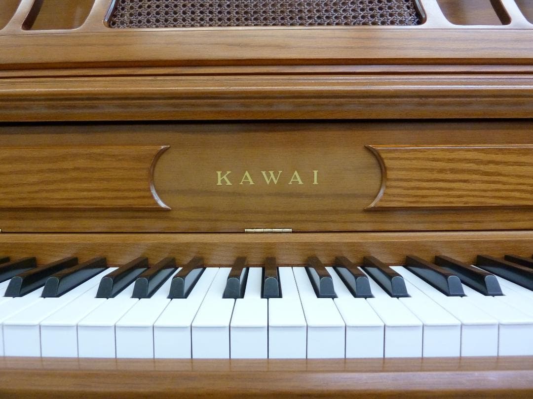 ★★★専門店整備済★カワイ★KAWAI★804M★人気の木目★コンパクトサイズ★