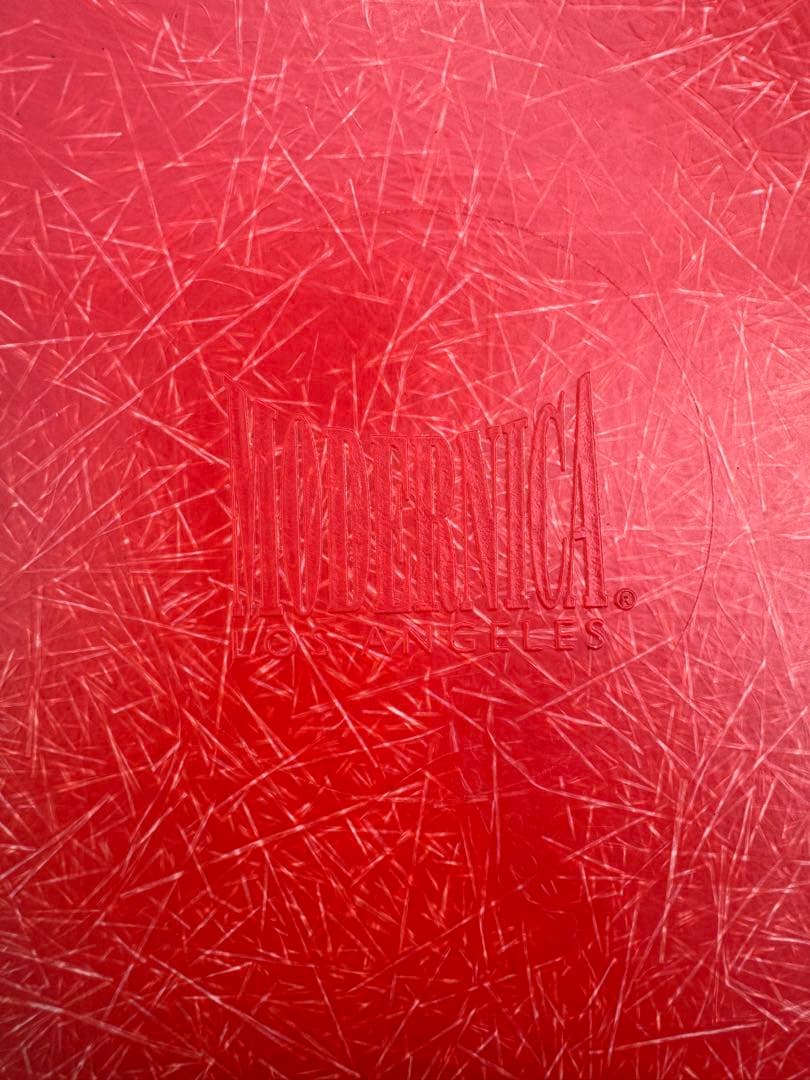 モダニカ　アームチェア　ローロッドベース　赤