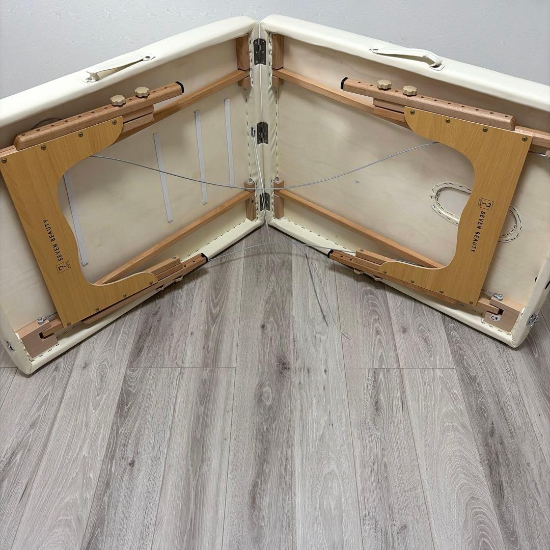 【大阪府引き取り】マッサージベッド　折りたたみ施術ベッド　セブンビューティー