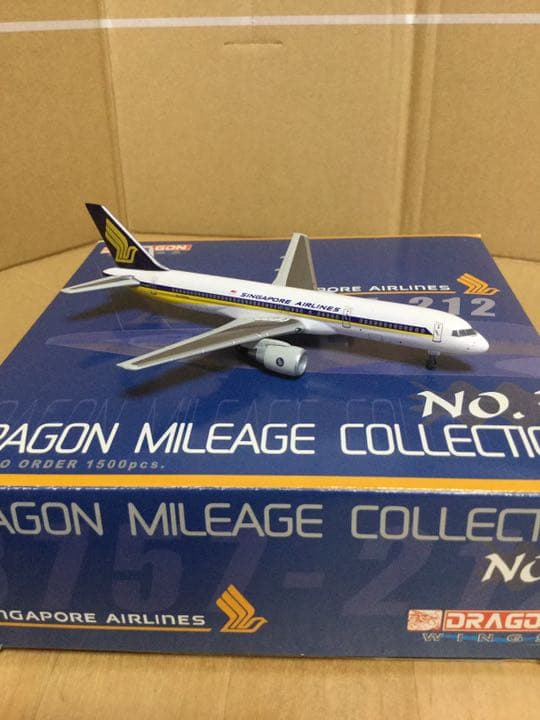 航空機・ヘリコプター 1/400 SINGAPORE AIR LINES B757-200