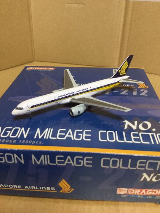 航空機・ヘリコプター 1/400 SINGAPORE AIR LINES B757-200