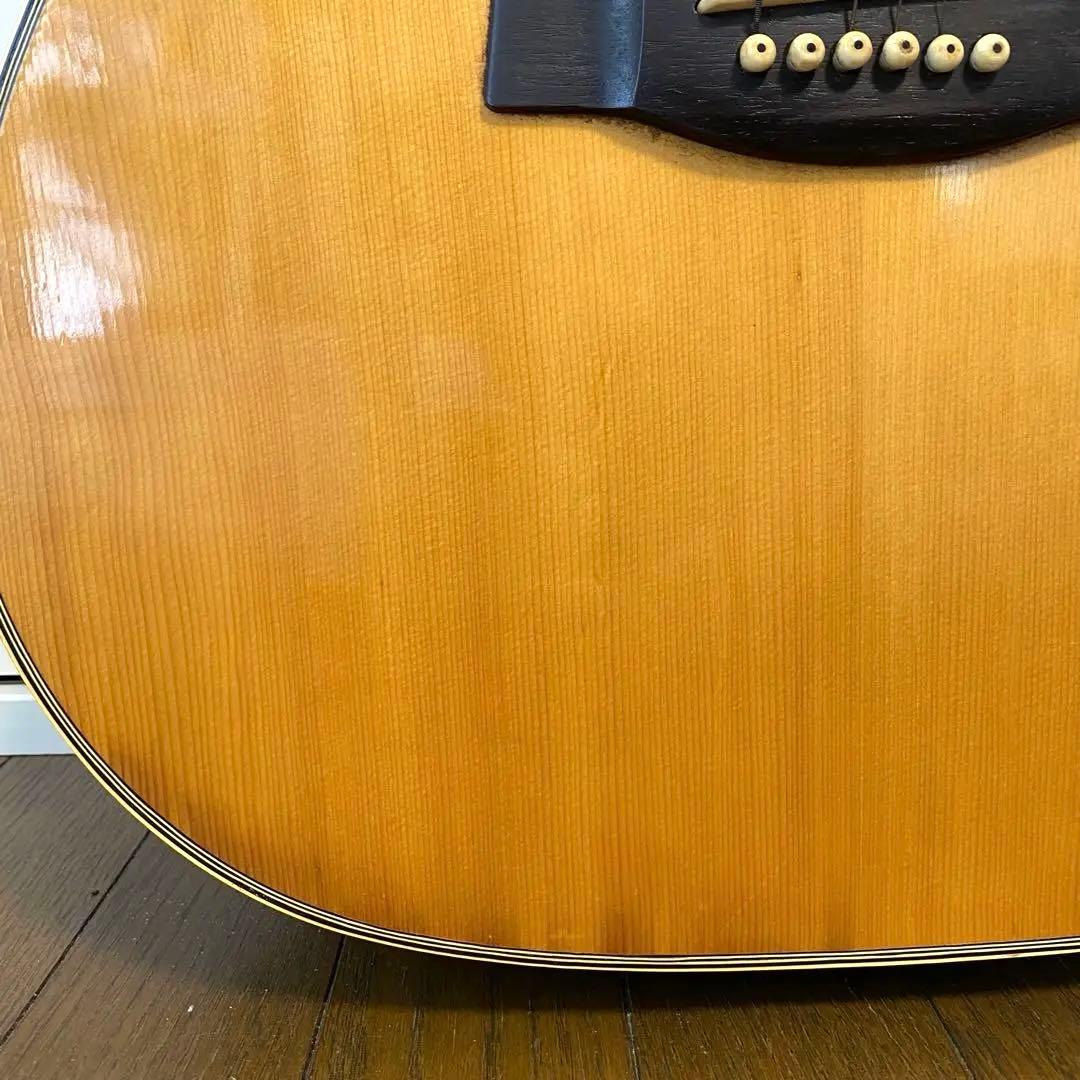 ヤマハ　YAMAHA アコースティックギター　FG201