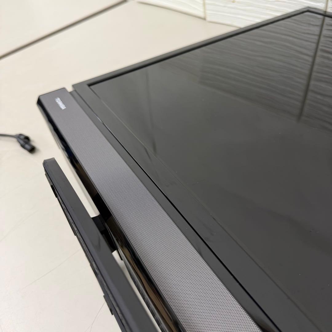 TOSHIBA REGZA 液晶テレビ リモコン付き　32インチ