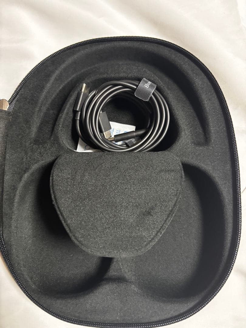 Bowers & Wilkins Px8 ワイヤレスヘッドフォン