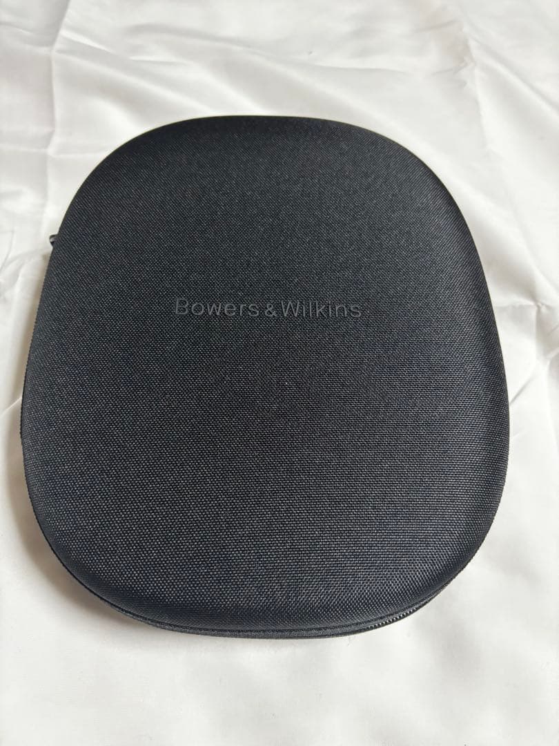 Bowers & Wilkins Px8 ワイヤレスヘッドフォン