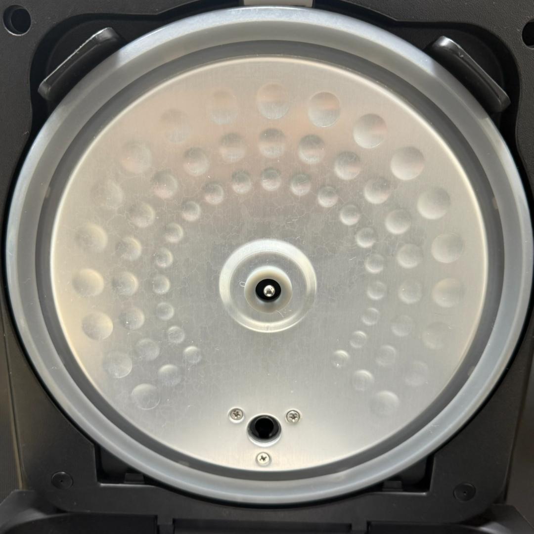 ★LOCABO　糖質カット炊飯器　LOCV-3D7040　2023年製