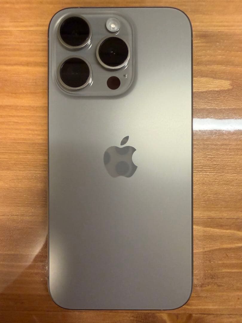【超美品】iPhone15pro 128gb ナチュラルチタニウム SIMフリー