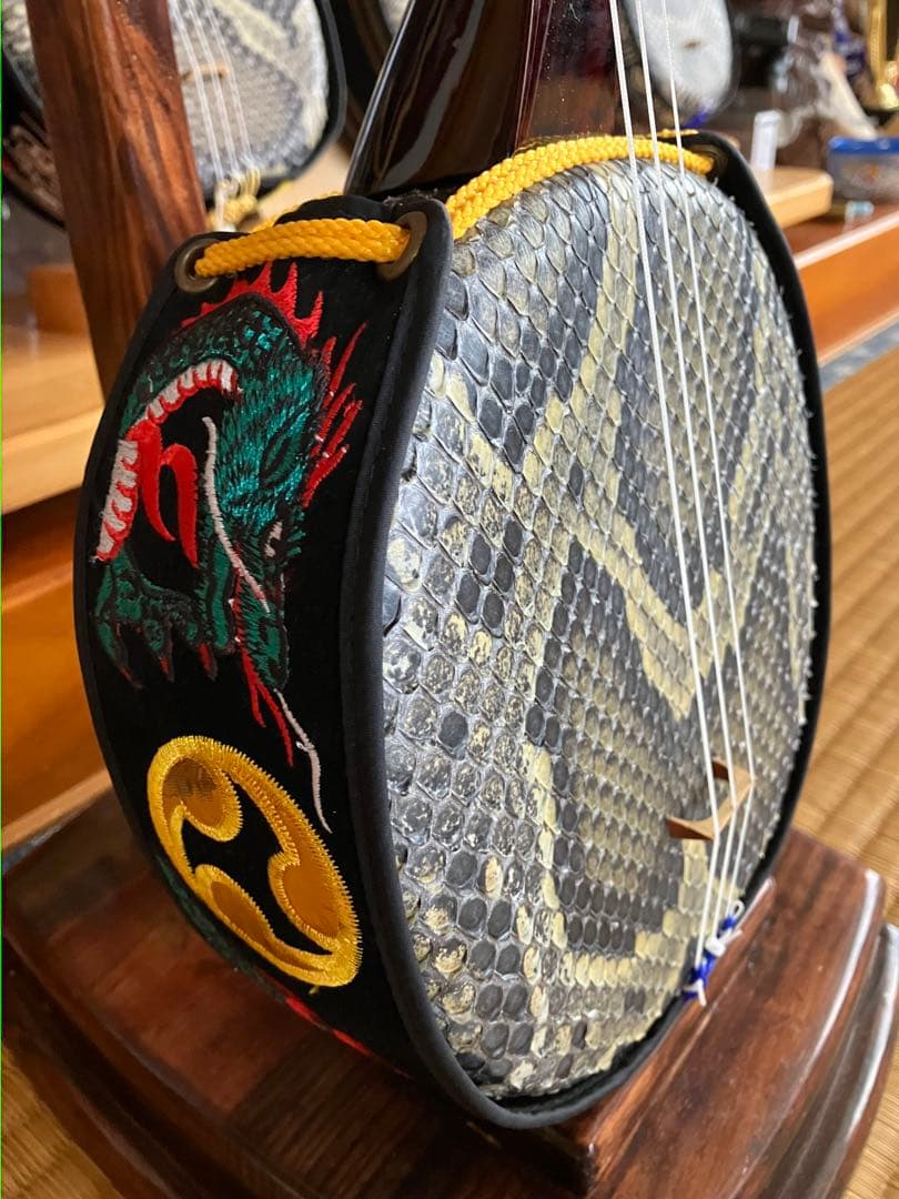 沖縄三線古民家床柱材南風原型本皮一枚張りスンチ塗り期間限定出品