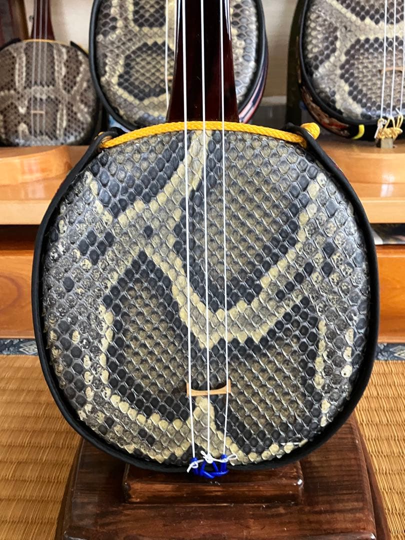 沖縄三線古民家床柱材南風原型本皮一枚張りスンチ塗り期間限定出品