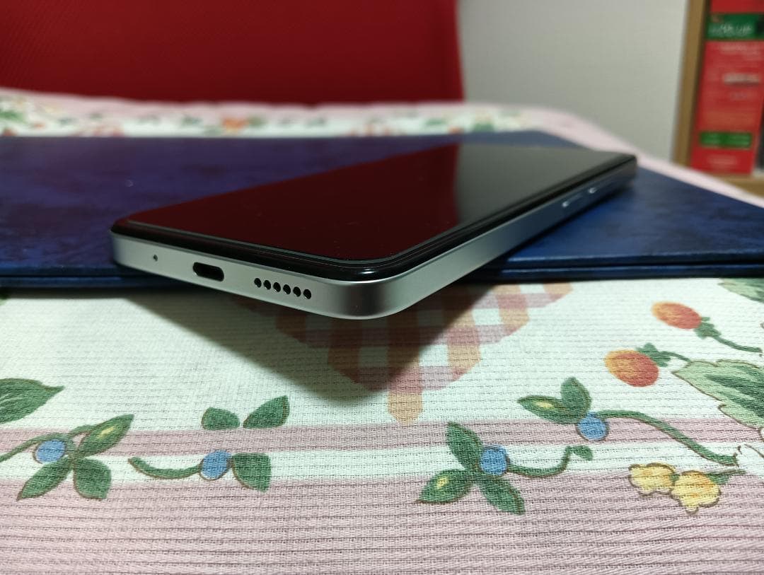 美品 Xiaomi SIMフリー Redmi 12 5G 4GB+128GB