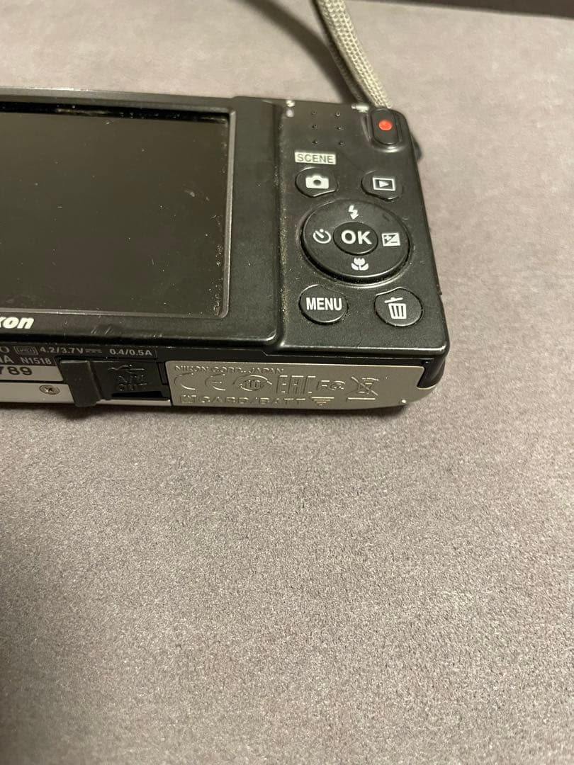 Nikon COOLPIX A100 【本体のみのため割安出品　　美品】