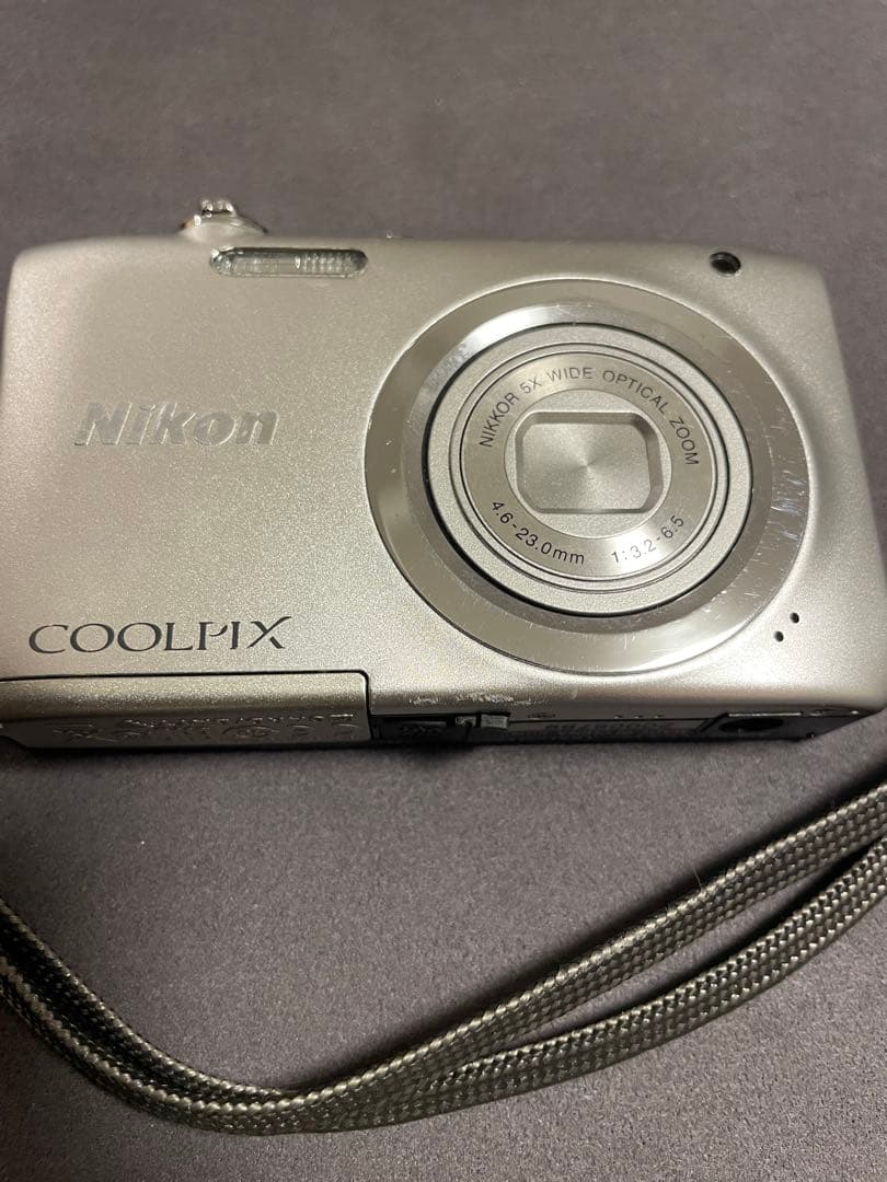 Nikon COOLPIX A100 【本体のみのため割安出品　　美品】