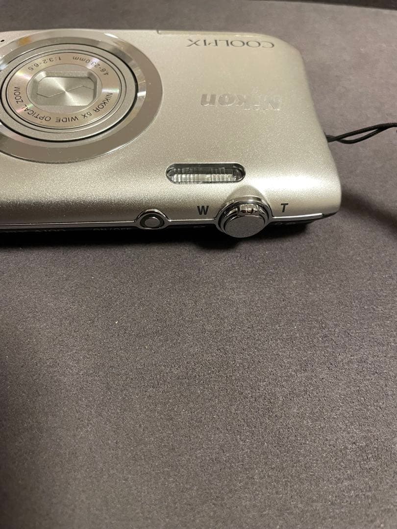 Nikon COOLPIX A100 【本体のみのため割安出品　　美品】