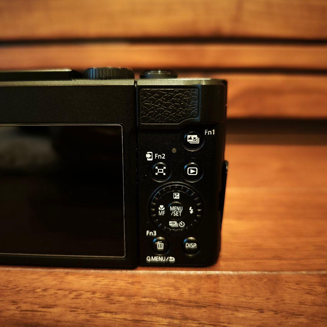 極上品 Panasonic Lumix TZ99 いろいろオマケ付き