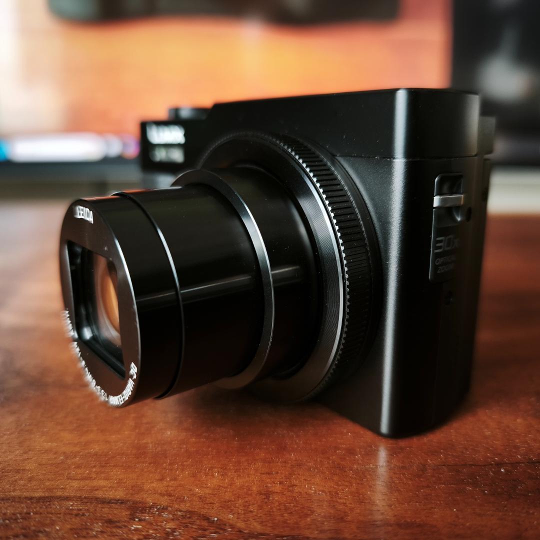 極上品 Panasonic Lumix TZ99 いろいろオマケ付き