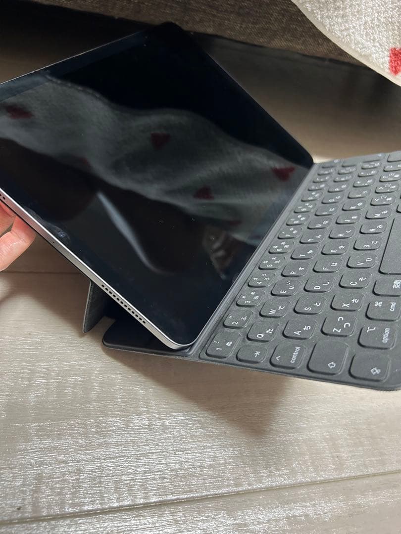 iPad Air（第5世代）Wi-Fi 64GBと純正スマートキーボードフォリオ