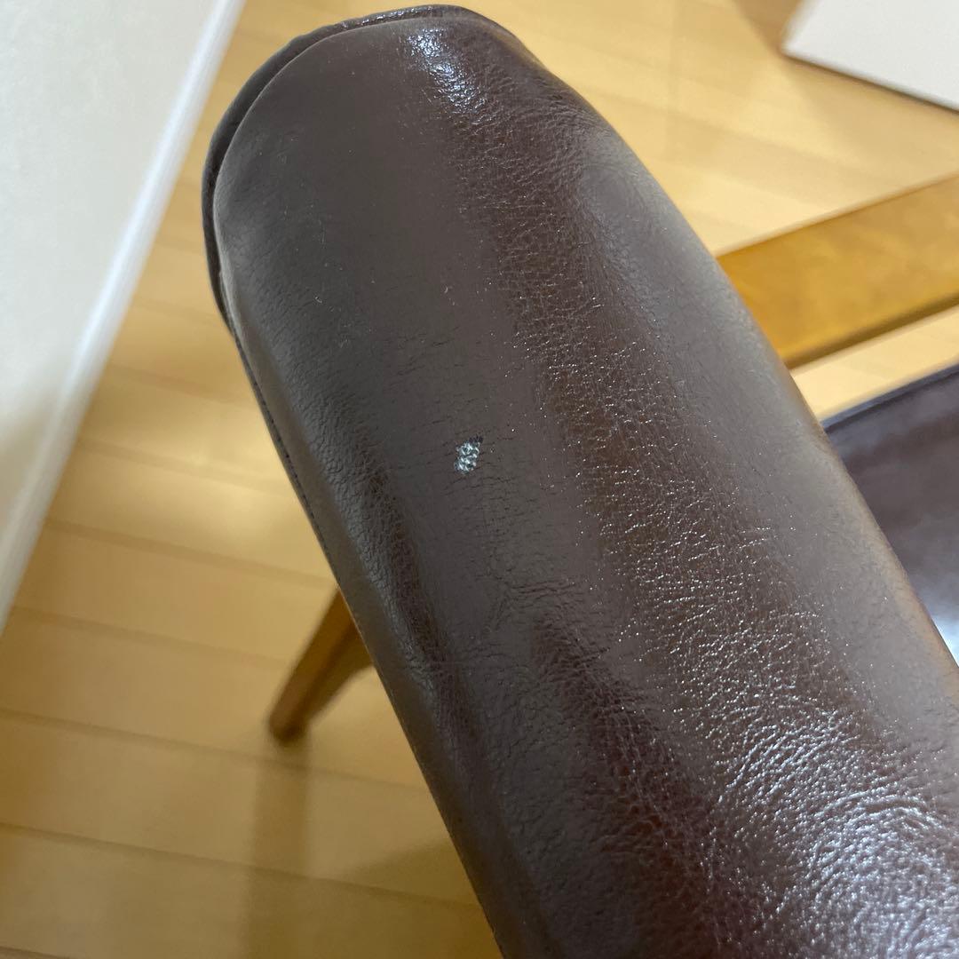 ブラウンの合成皮革 2人掛けソファ