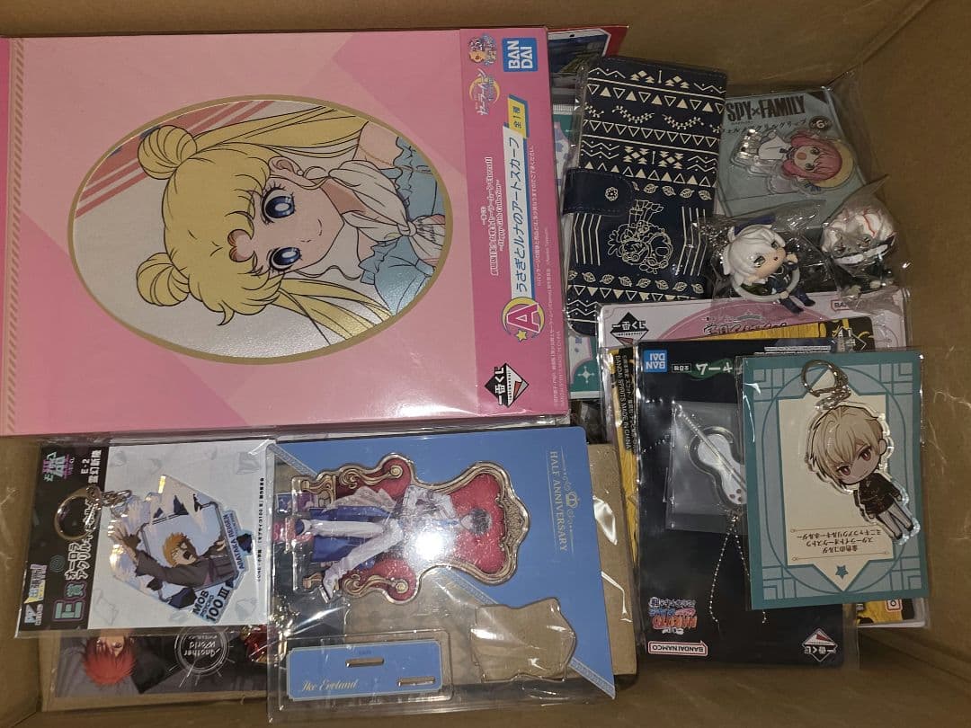 アニメ　ゲームグッズまとめ　140点