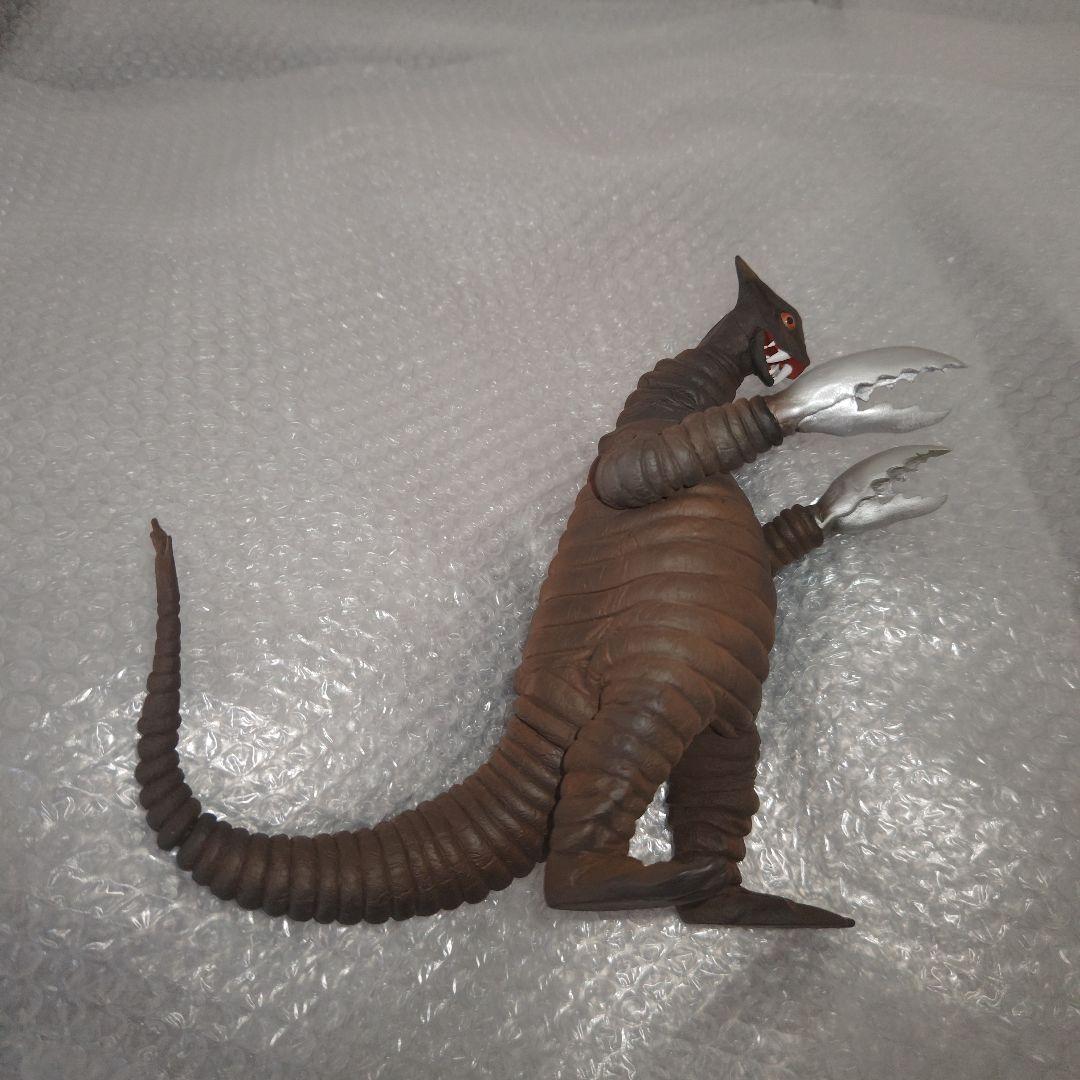 大怪獣シリーズ　帰ってきたウルトラマン　サドラ　ソフビ　フィギュア