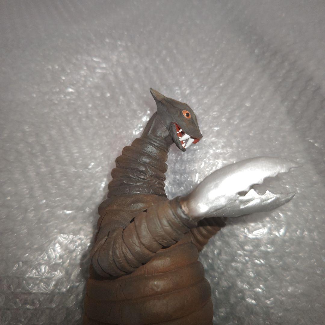 大怪獣シリーズ　帰ってきたウルトラマン　サドラ　ソフビ　フィギュア