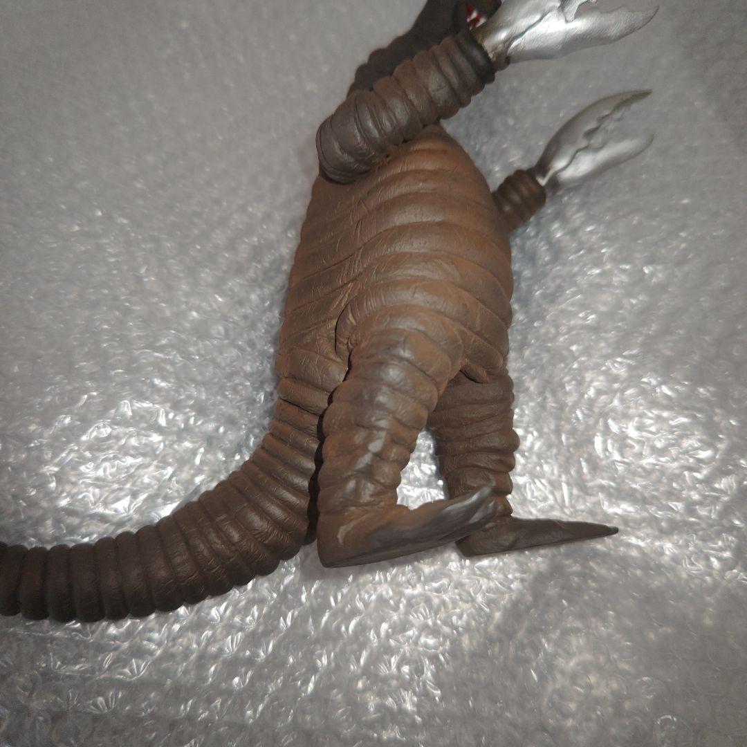 大怪獣シリーズ　帰ってきたウルトラマン　サドラ　ソフビ　フィギュア