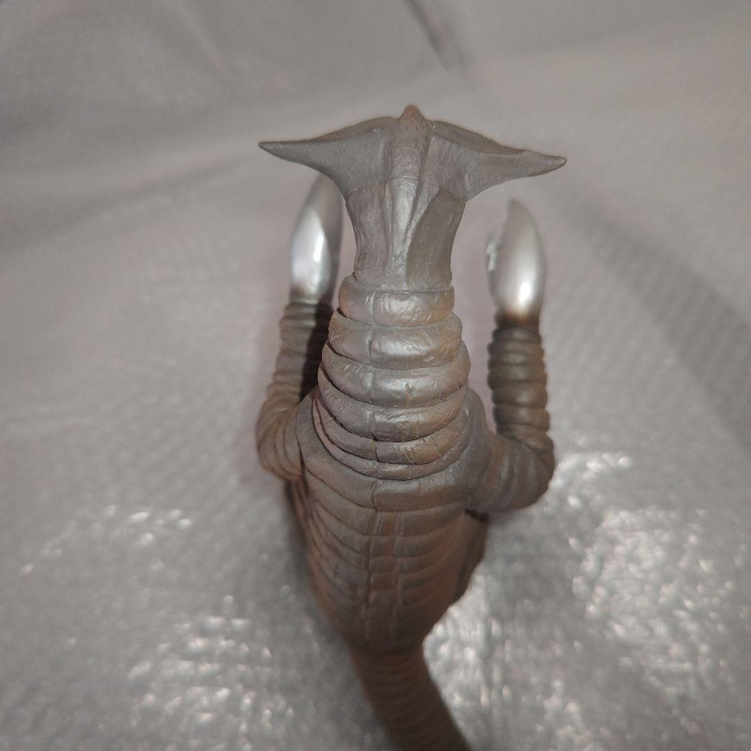 大怪獣シリーズ　帰ってきたウルトラマン　サドラ　ソフビ　フィギュア