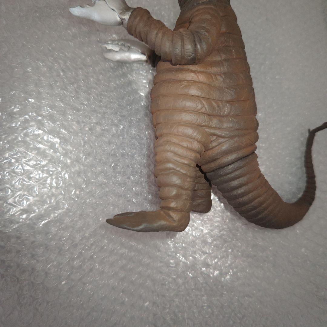 大怪獣シリーズ　帰ってきたウルトラマン　サドラ　ソフビ　フィギュア