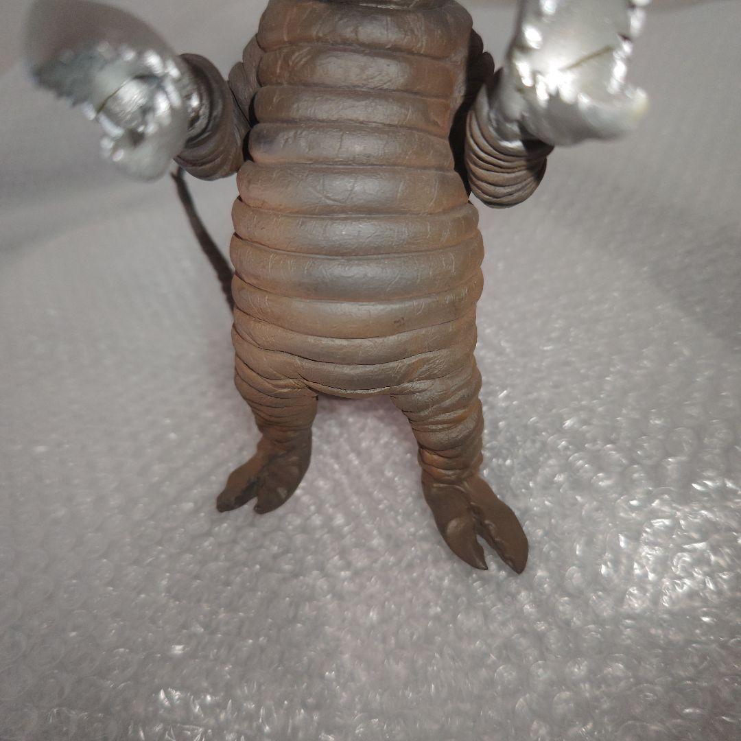 大怪獣シリーズ　帰ってきたウルトラマン　サドラ　ソフビ　フィギュア