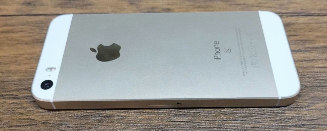 3.377【特売】iPhone SE 64GB ゴールド MLXP2J　スマホ