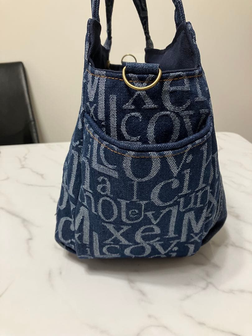 689大きめ英字デニムリメイクバック　ハンドメイド