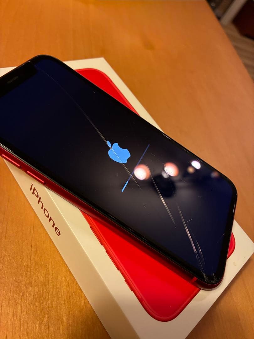 難あり★iPhone11本体128G★画面割れあり使用可能