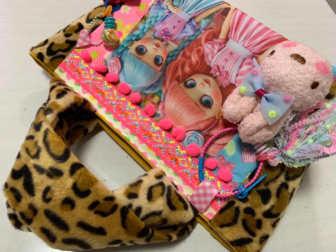 m*o様 ハンドメイド　ドールレディ　隠しポケット付ボックス型トートバッグ　うさ