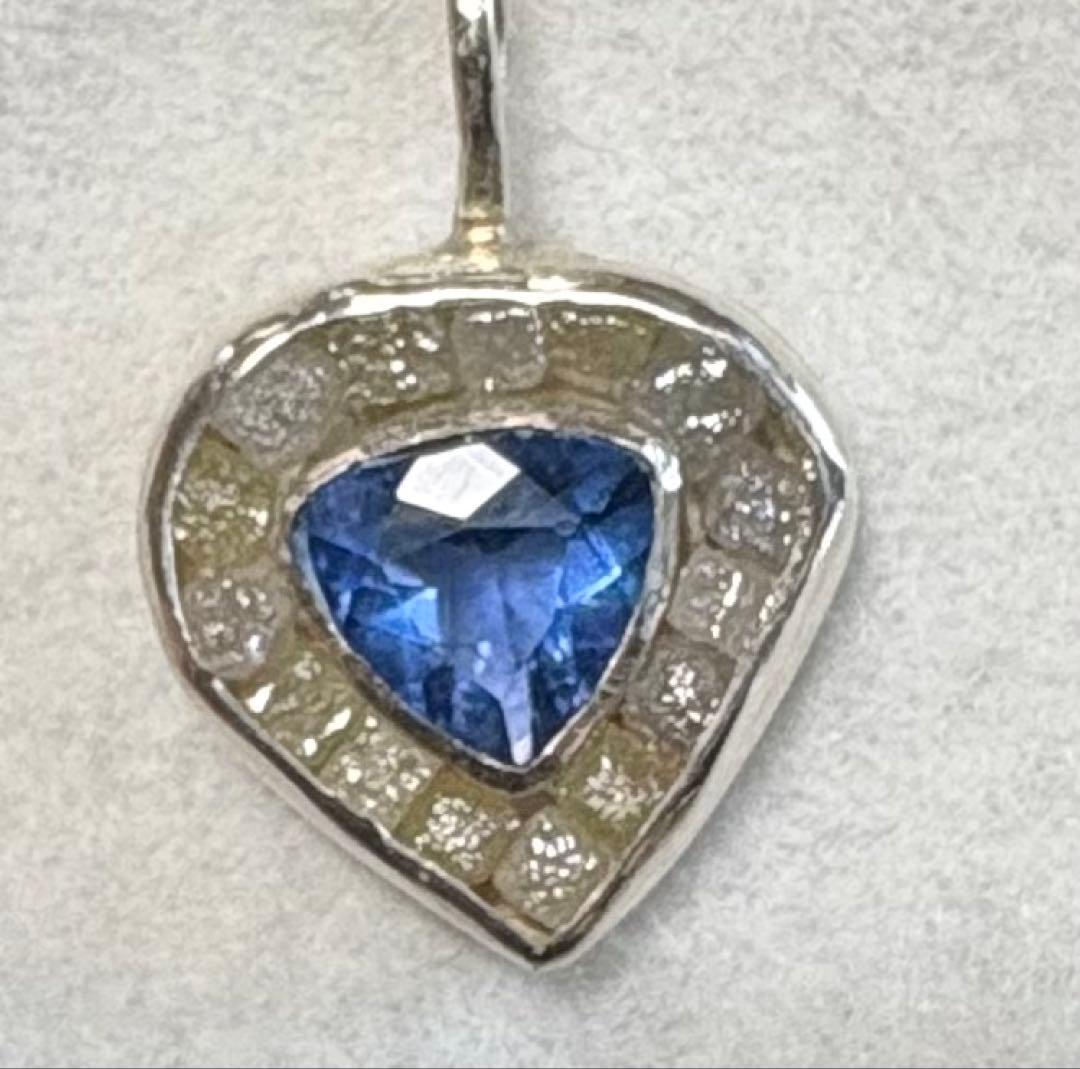 ハート型 青色フローライトシルバーペンダント