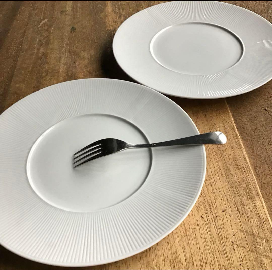 のんです。新品美濃焼　白磁　カロリナディナープレート9寸皿　4枚セット