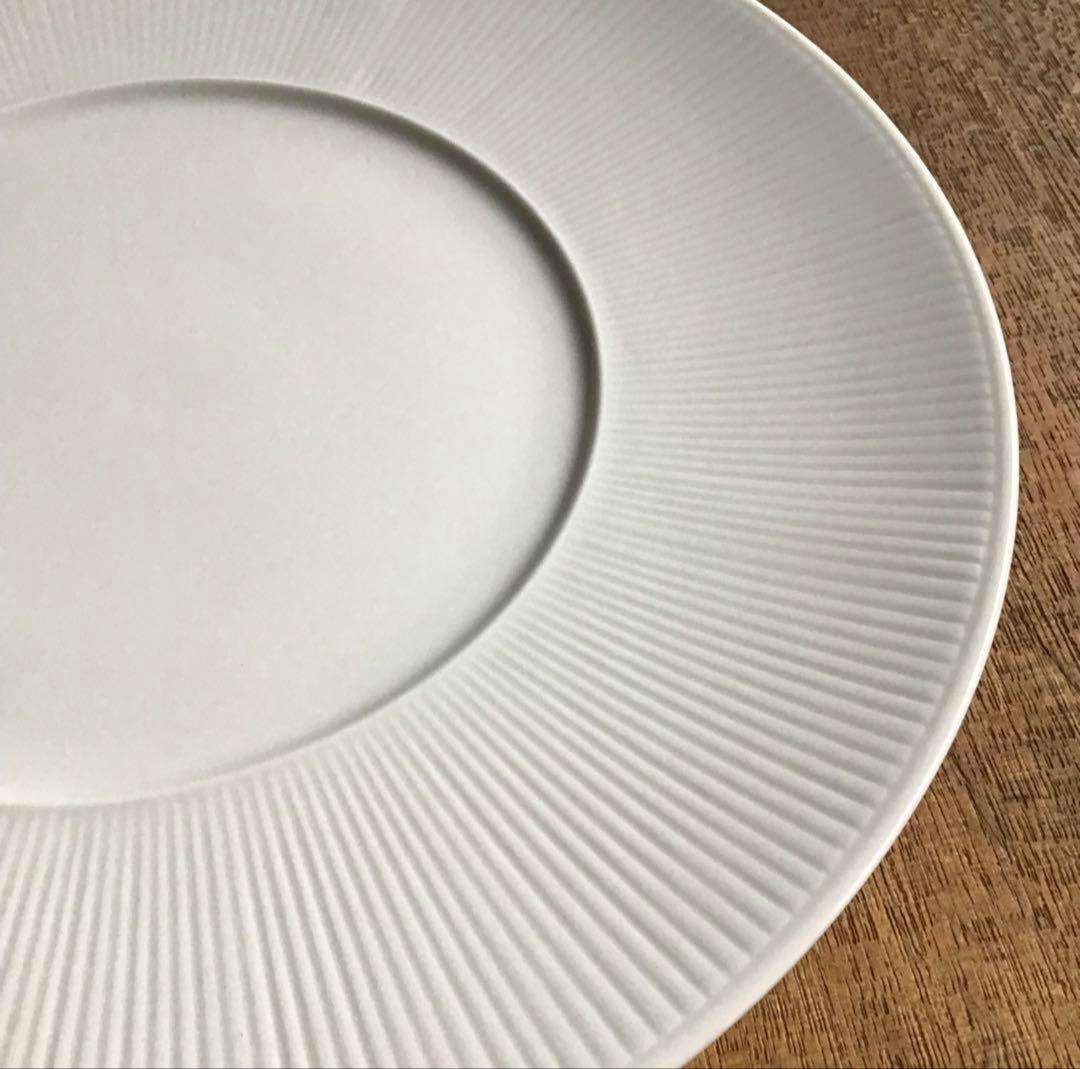 のんです。新品美濃焼　白磁　カロリナディナープレート9寸皿　4枚セット