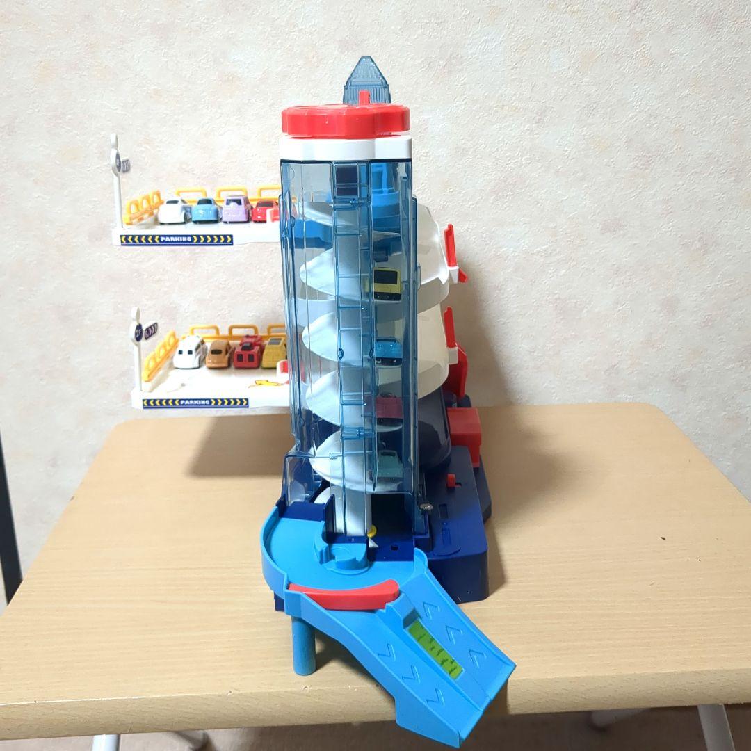 トミカタウン5種類セット&くるくる駐車場