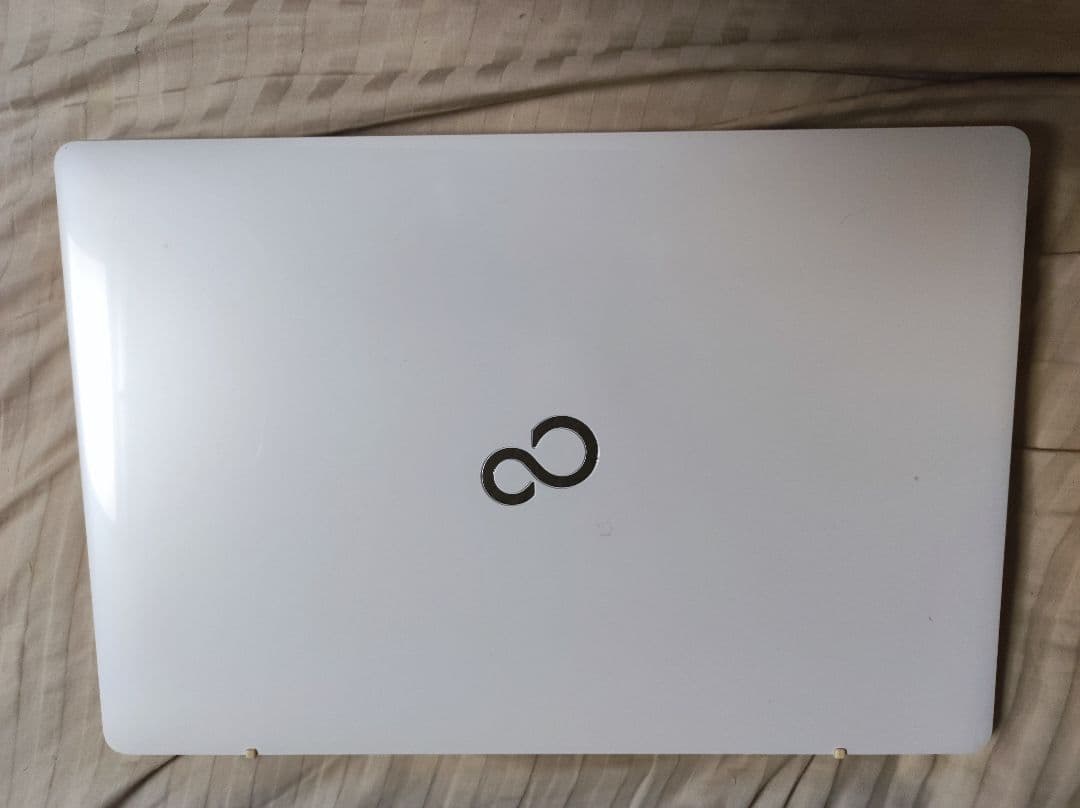 CORE i 7 6700HQ 8G SSD160GB 15.6インチ AH53