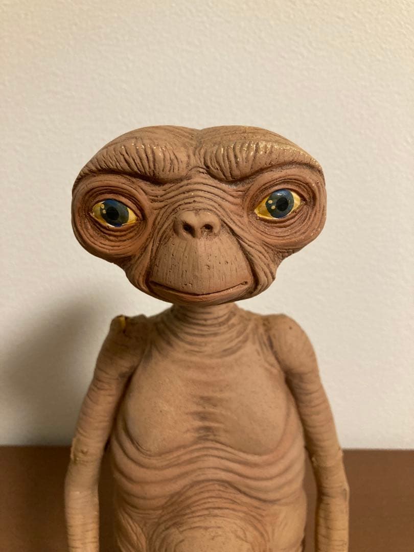 カ*ズ様 E.T. ET ネカ フィギュア NECA