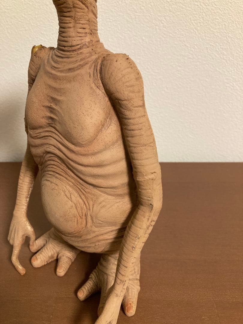 カ*ズ様 E.T. ET ネカ フィギュア NECA